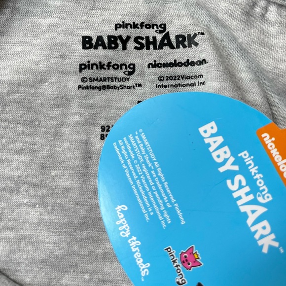Nickelodeon Pinkfong Baby Shark Short Sleeve T-shirt Gray Size 5T - Picture 3 of 5